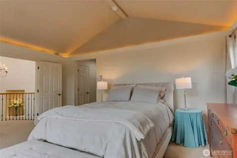 323 240th Place SE Sammamish WA 98074