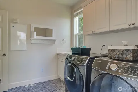 323 240th Place SE Sammamish WA 98074