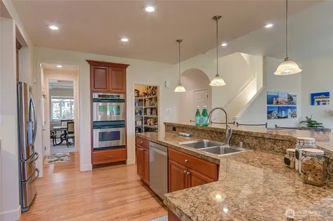 323 240th Place SE Sammamish WA 98074