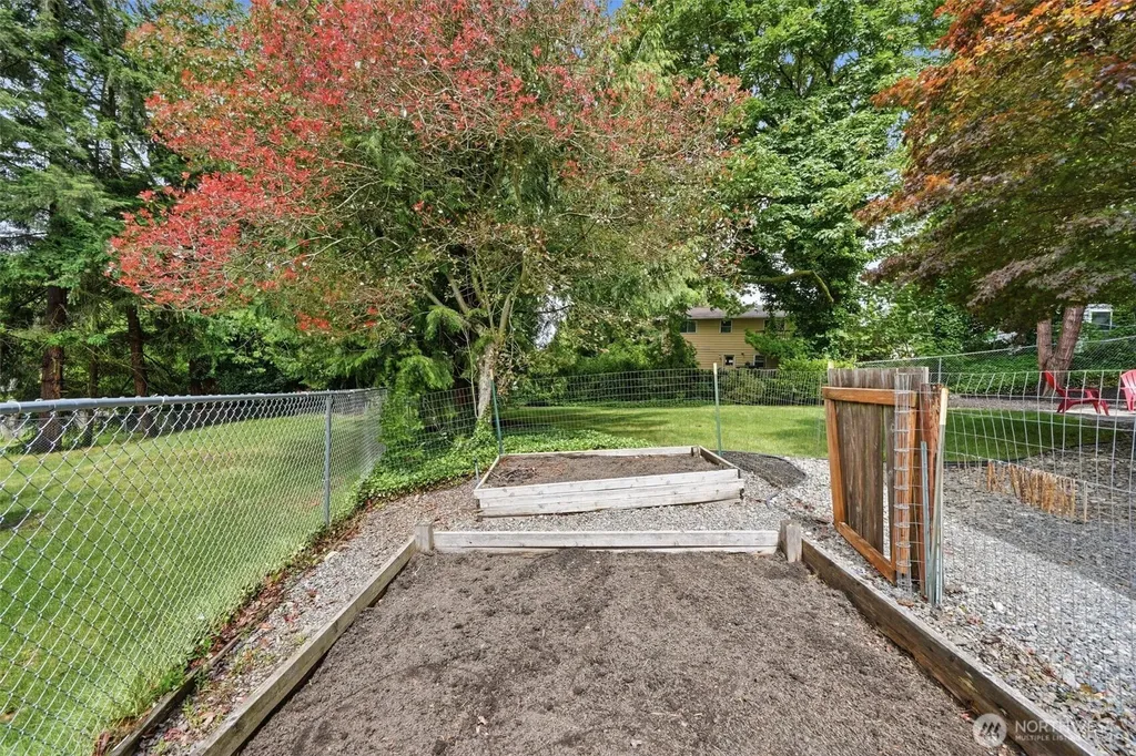 20037 102nd Court NE Bothell WA 98011