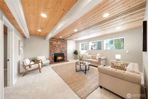 20037 102nd Court NE Bothell WA 98011