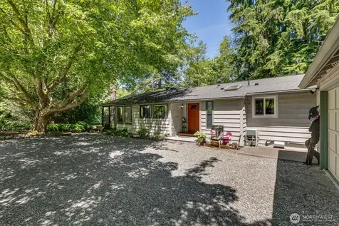 3827 212th Street SW Lynnwood WA 98036