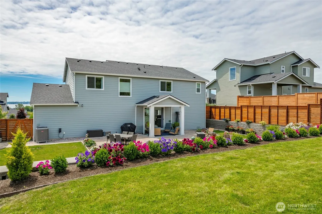 5436 Lonicera Drive Blaine WA 98230