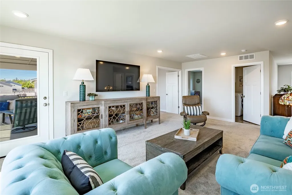 5436 Lonicera Drive Blaine WA 98230