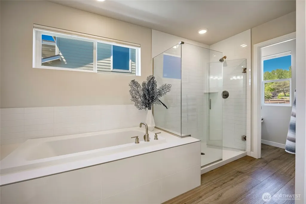 5436 Lonicera Drive Blaine WA 98230