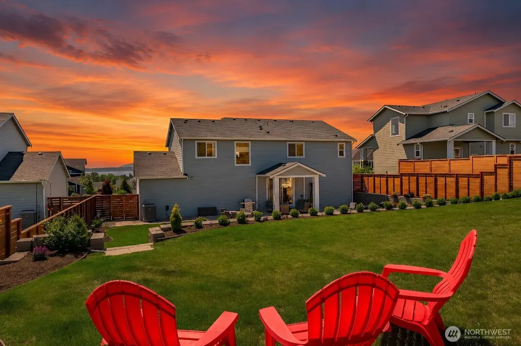 5436 Lonicera Drive Blaine WA 98230