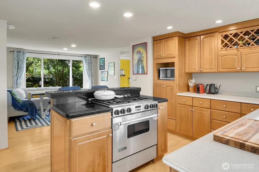 13522 40th Avenue NE Seattle WA 98125
