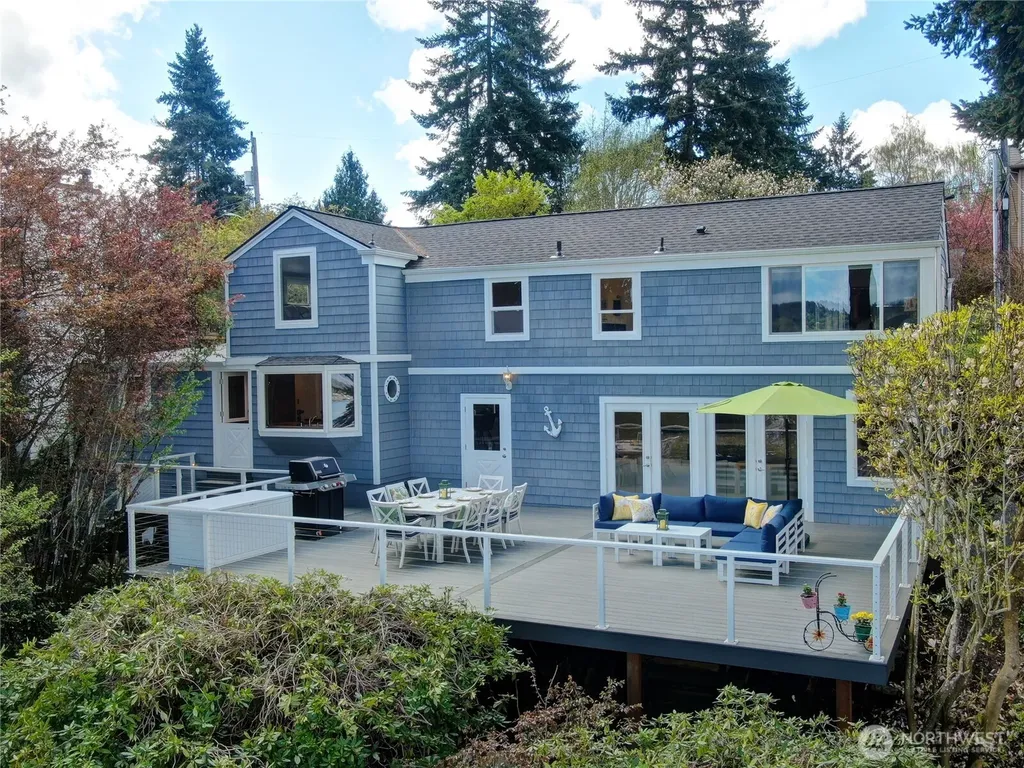 13522 40th Avenue NE Seattle WA 98125