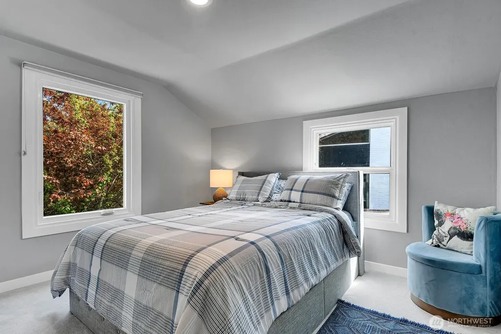 13522 40th Avenue NE Seattle WA 98125
