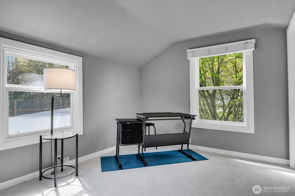 13522 40th Avenue NE Seattle WA 98125