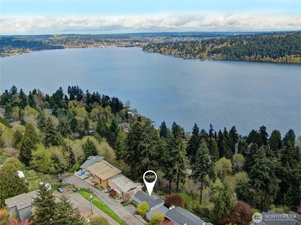 13522 40th Avenue NE Seattle WA 98125