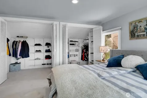 13522 40th Avenue NE Seattle WA 98125