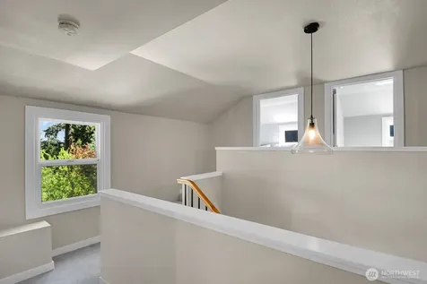 13522 40th Avenue NE Seattle WA 98125
