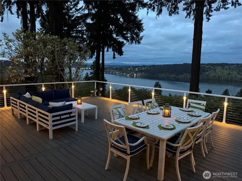 13522 40th Avenue NE Seattle WA 98125