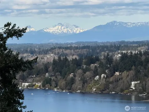 13522 40th Avenue NE Seattle WA 98125