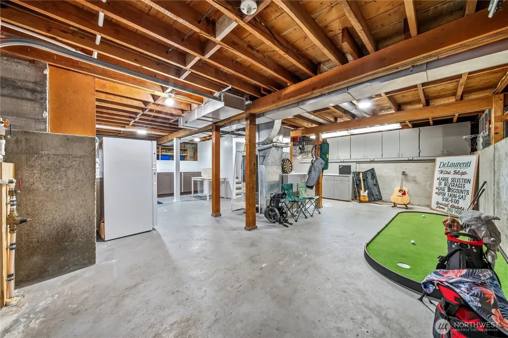 11239 35th Avenue SW Seattle WA 98146