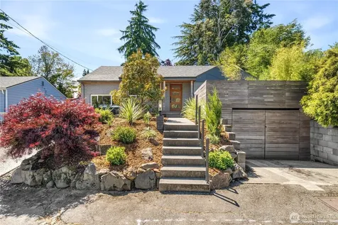 11239 35th Avenue SW Seattle WA 98146