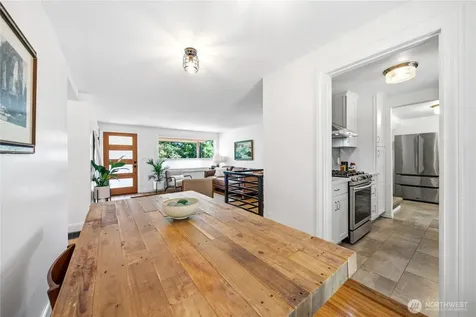 11239 35th Avenue SW Seattle WA 98146