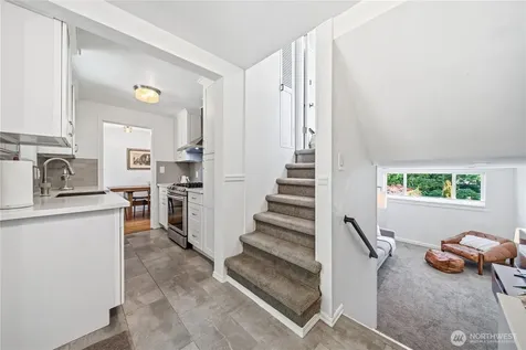 11239 35th Avenue SW Seattle WA 98146