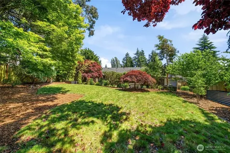 11239 35th Avenue SW Seattle WA 98146