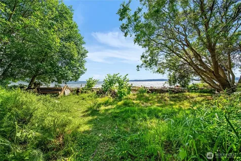 11239 35th Avenue SW Seattle WA 98146