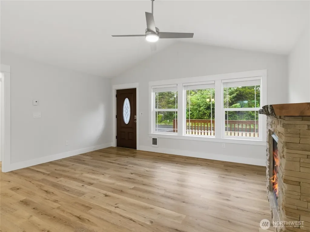410 Ensign Avenue NW Ocean Shores WA 98569