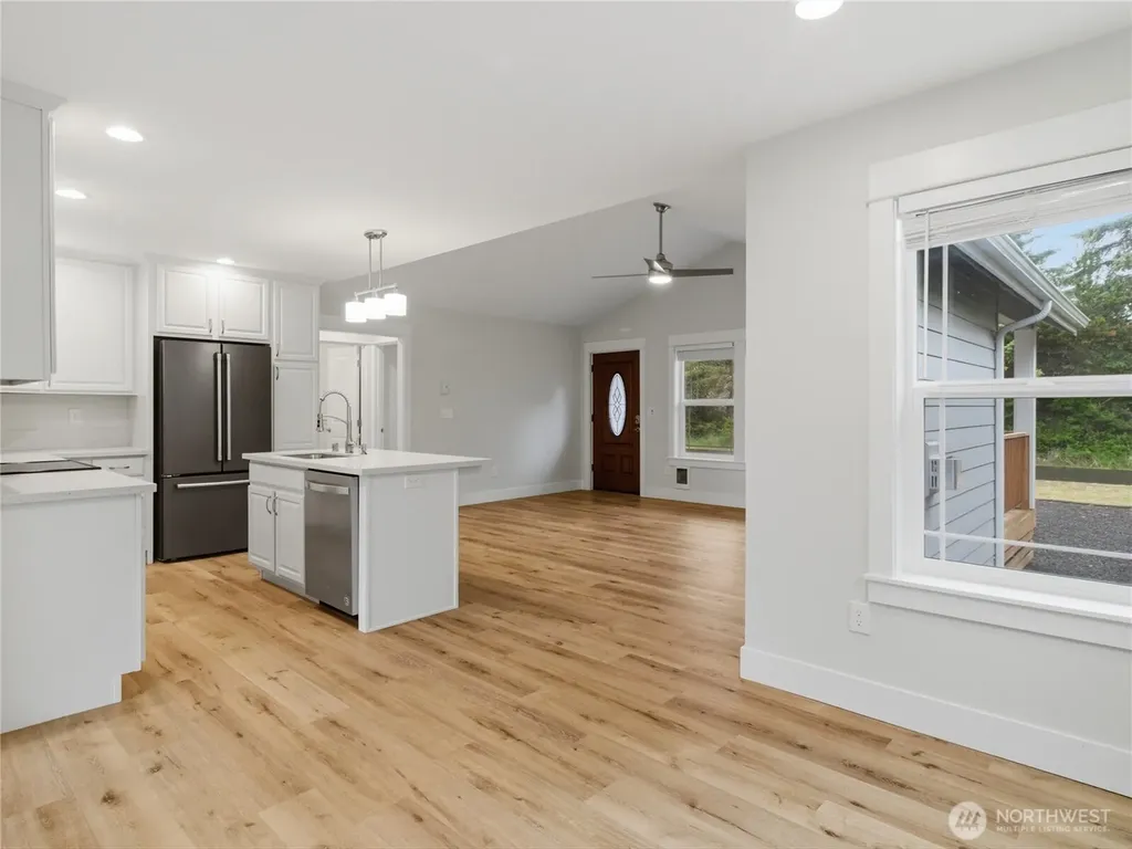 410 Ensign Avenue NW Ocean Shores WA 98569