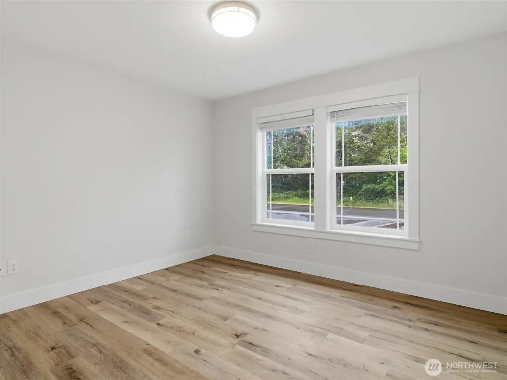 410 Ensign Avenue NW Ocean Shores WA 98569