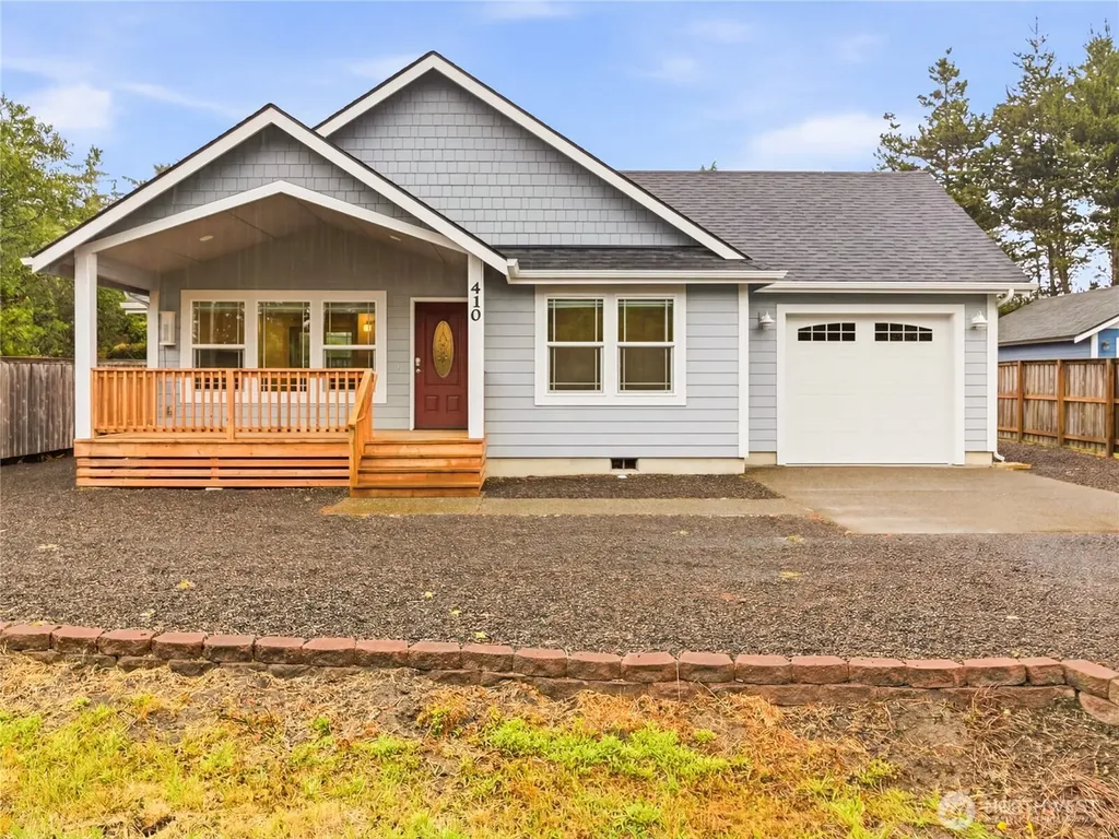 410 Ensign Avenue NW Ocean Shores WA 98569