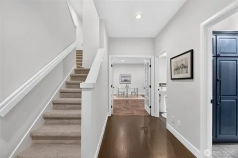 25720 NE 4th Place Sammamish WA 98074