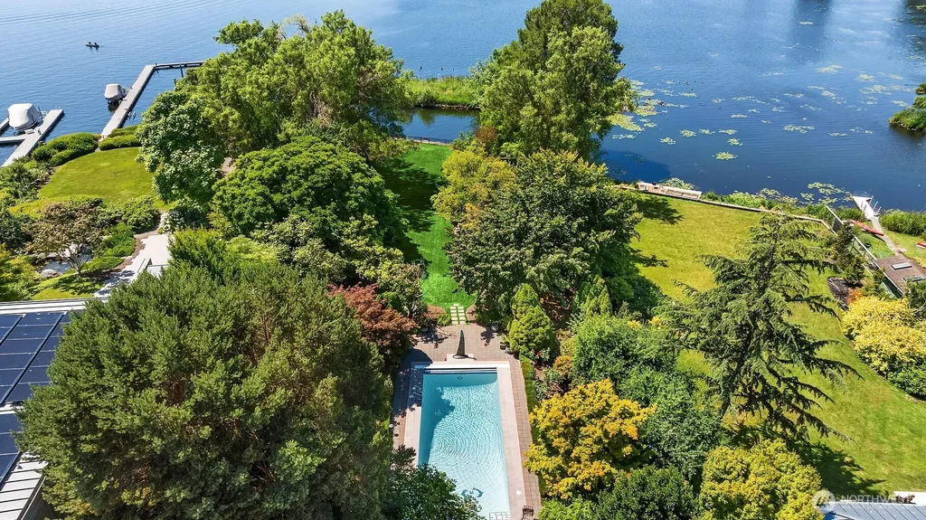 3925 NE Surber Drive Seattle WA 98105