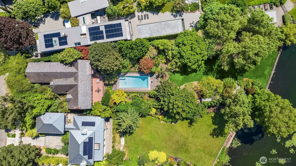 3925 NE Surber Drive Seattle WA 98105