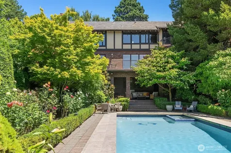3925 NE Surber Drive Seattle WA 98105