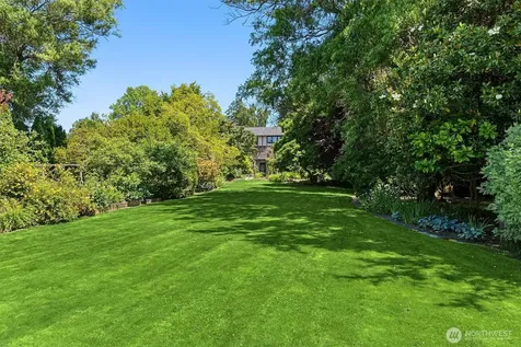 3925 NE Surber Drive Seattle WA 98105