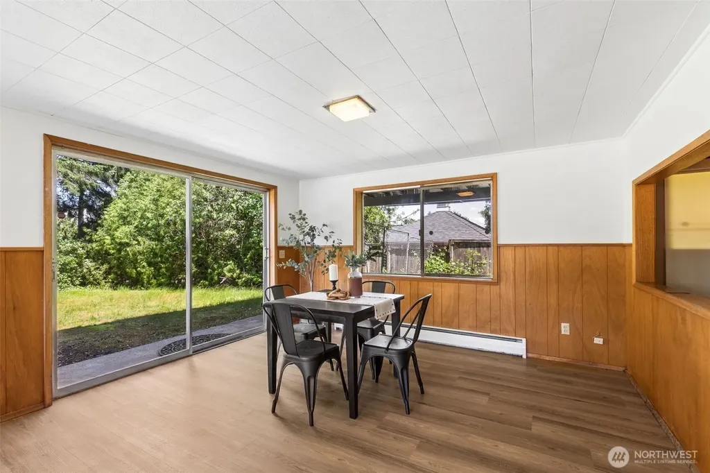 15724 13th Avenue SW Burien WA 98166