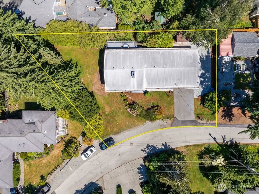 15724 13th Avenue SW Burien WA 98166