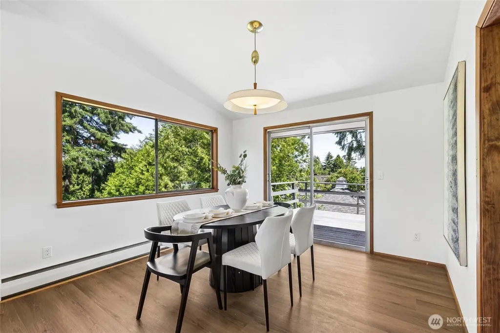 15724 13th Avenue SW Burien WA 98166