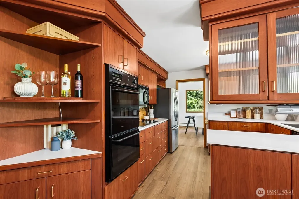 15724 13th Avenue SW Burien WA 98166