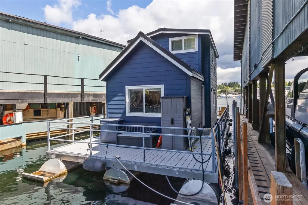 2706 Westlake Avenue N Seattle WA 98109