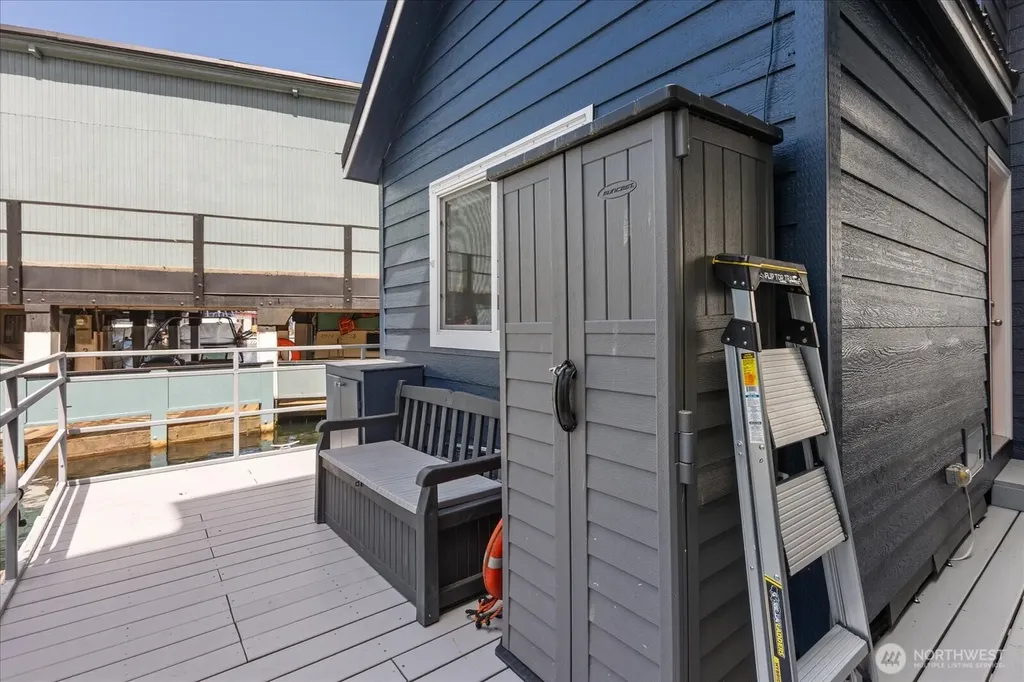 2706 Westlake Avenue N Seattle WA 98109