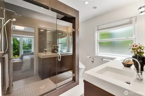 1560 NW Woodbine Way Seattle WA 98177