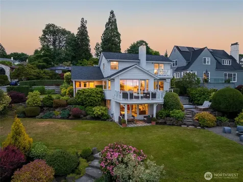 1560 NW Woodbine Way Seattle WA 98177