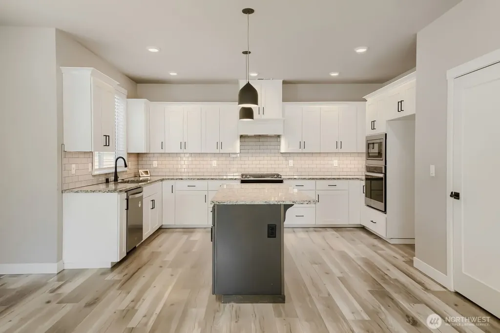 6801 165th Street Ct E Puyallup WA 98375
