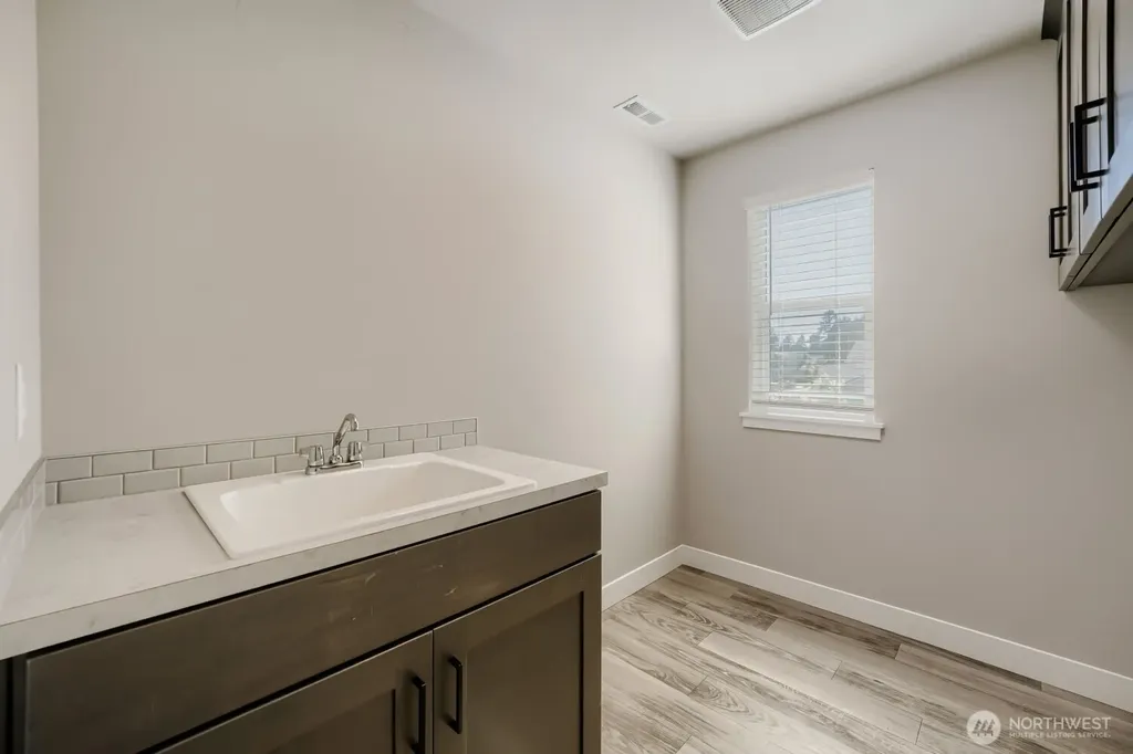 6801 165th Street Ct E Puyallup WA 98375