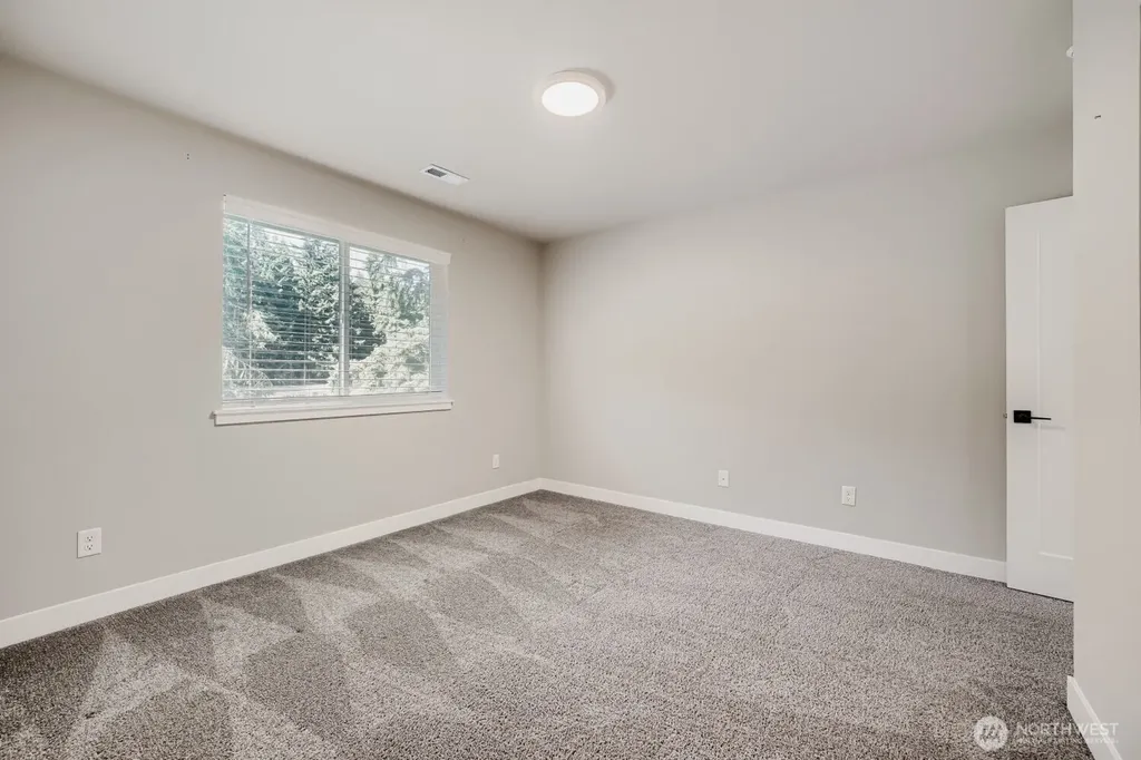 6801 165th Street Ct E Puyallup WA 98375