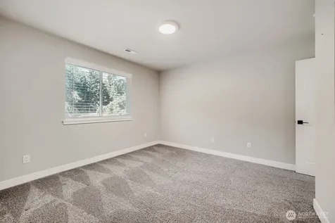 6801 165th Street Ct E Puyallup WA 98375