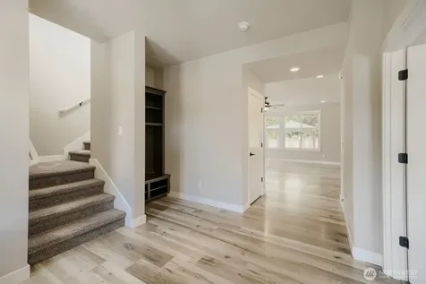 6801 165th Street Ct E Puyallup WA 98375