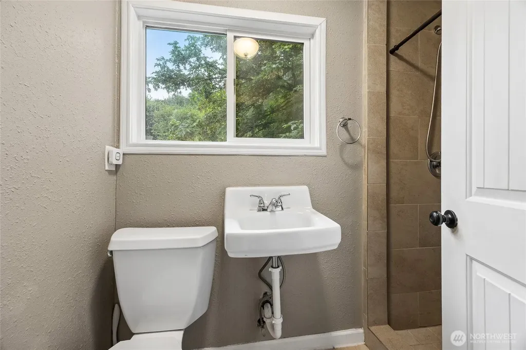 222 S 10th Street Shelton WA 98584