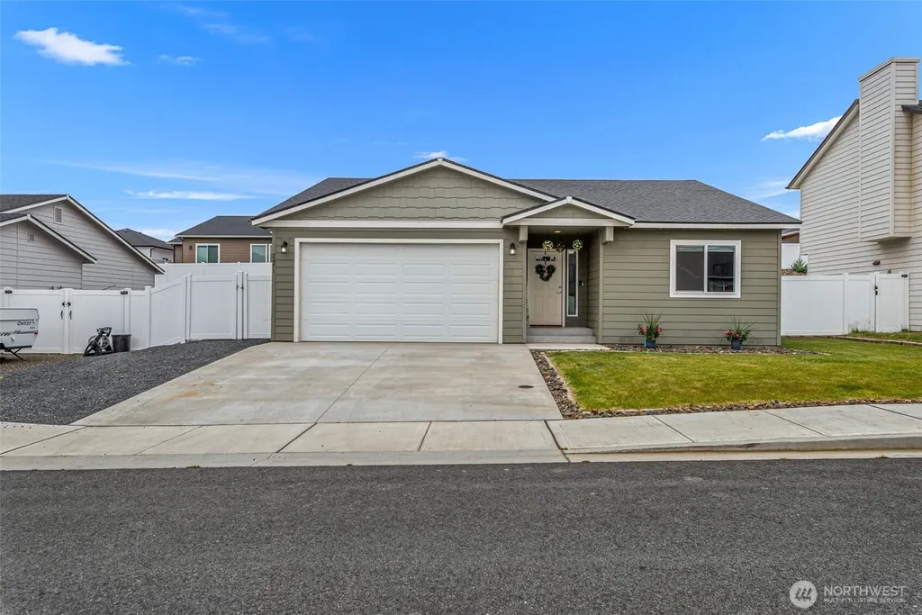 2471 SE 3rd Street East Wenatchee WA 98802