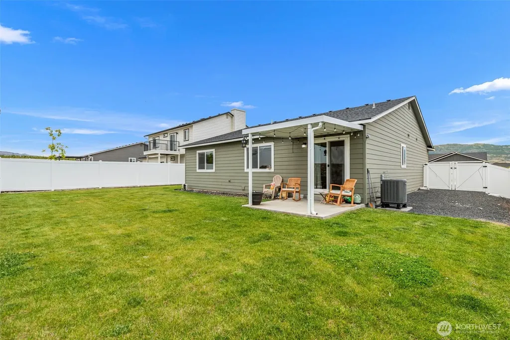 2471 SE 3rd Street East Wenatchee WA 98802